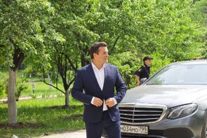 Фото из сериала Жилищный вопрос (2023)