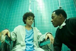 Фото из сериала К югу от ада (2015)