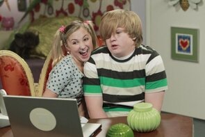 Фото из сериала Как попало! (2011)