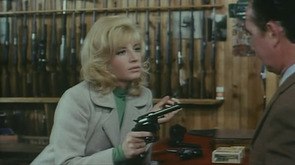 Фото из фильма Алая женщина (1969)