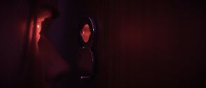 Фото из фильма Knock-Knock (2023)