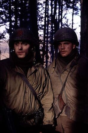 Фото из фильма Когда молчат фанфары (1998)
