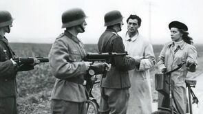 Фото из фильма Красные луга (1945)