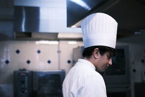 Фото из фильма Кухня со звездами (2023)