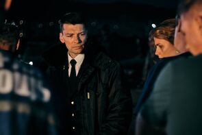 Фото из сериала Курорт цвета хаки (2021)