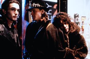Фото из фильма Лондон убивает меня (1991)