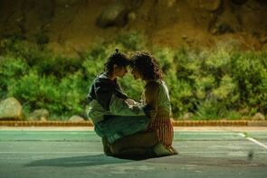 Фото из фильма Любовь истекает кровью (2024)