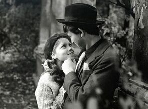 Фото из фильма Любовь между каплями дождя (1981)