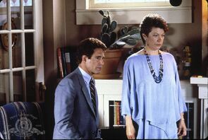 Фото из сериала Малые жертвы (1989)