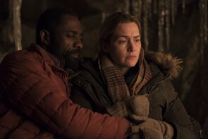 Фото из фильма Между нами горы (2017)