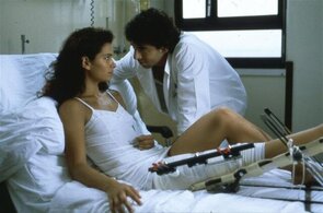 Фото из фильма Между двух огней (1995)
