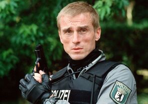 Фото из фильма Мертвый человек (2002)