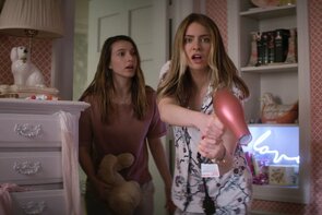 Фото из сериала Молодые охотницы за головами (2020)