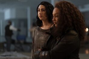 Фото из сериала Ходячие мертвецы: Мир за пределами (2020)