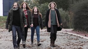 Фото из сериала На зов скорби (2012)