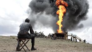 Фото из фильма Нефть (2008)