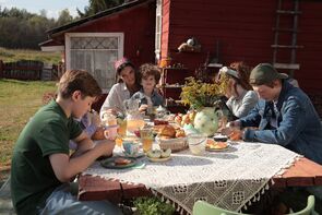 Фото из сериала Многодетство 1 сезон (2024)