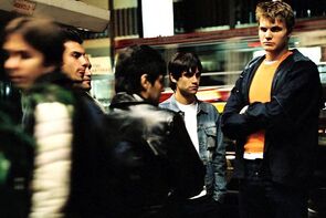 Фото из фильма Оружие моего брата (1997)