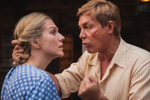 Фото из сериала Отчим (2019)