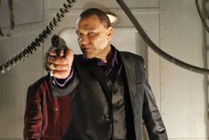 Фото из сериала Плащ (2011)