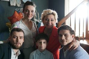 Фото из сериала По тонкому льду (2023)