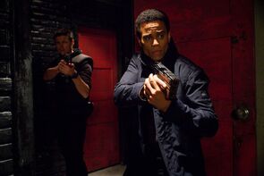 Фото из сериала Почти человек (2013)