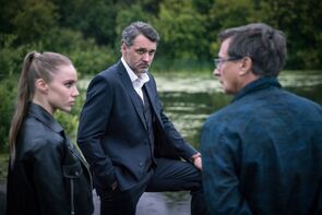 Фото из сериала Под прикрытием (2021)