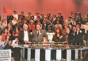 Фото из сериала Поле чудес (1990)
