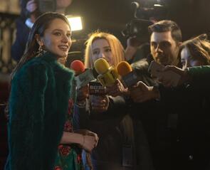 Фото из сериала Полёт птицы (2022)
