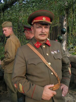 Фото из сериала Последний бронепоезд (2006)