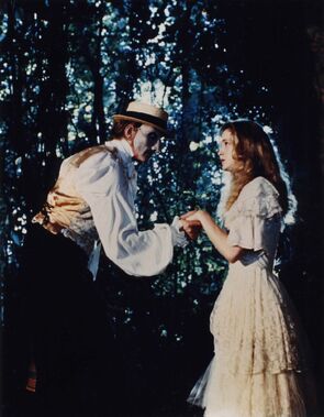 Фото из сериала Призрак оперы (1990)