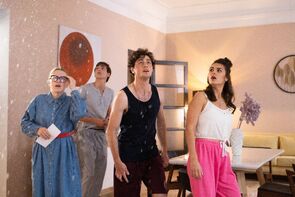 Фото из сериала Руммейт (2020)