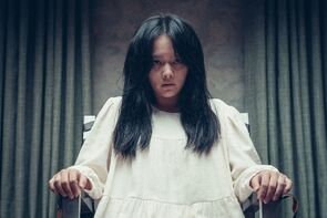 Фото из фильма Святая ночь: Охотник на демонов (2025)