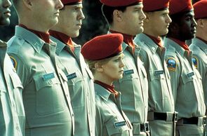 Фото из фильма Рядовой Бенджамин (1980)