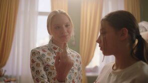 Фото из сериала Сама дура (2020)