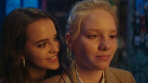 Фото из сериала Сама дура (2020)