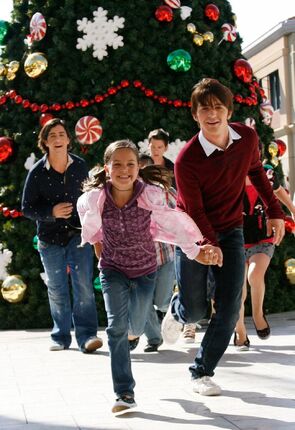 Фото из фильма Счастливого Рождества, Дрейк и Джош (2008)