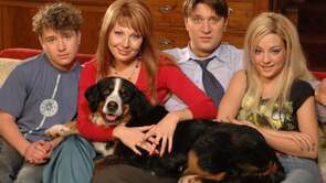 Фото из сериала Счастливы вместе (2006)