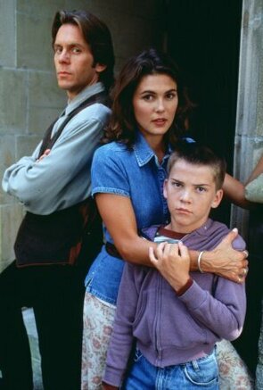 Фото из сериала Шериф из преисподней (1995)