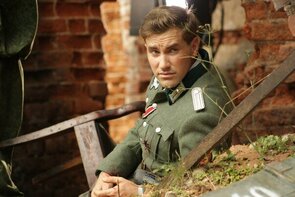 Фото из сериала Снайперы: Любовь под прицелом (2012)