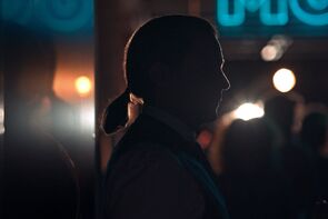 Фото из сериала Стать Карлом Лагерфельдом (2024)