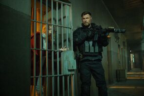 Фото из фильма Тайлер Рейк: Операция по спасению 2 (2023)