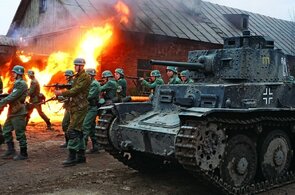 Фото из фильма Свои (2004)