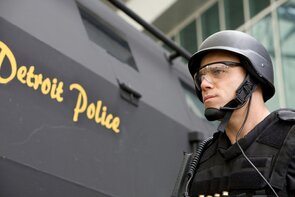Фото из фильма S.W.A.T.: Огненная буря (2011)