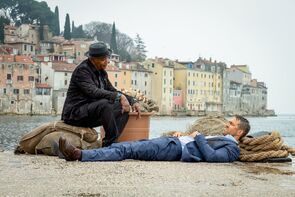 Фото из фильма Телохранитель жены киллера (2021)