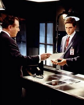 Фото из сериала Темные небеса (1996)