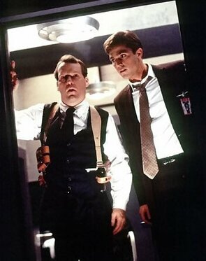 Фото из сериала Темные небеса (1996)