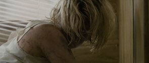Фото из фильма Тёмно-красный (2018)