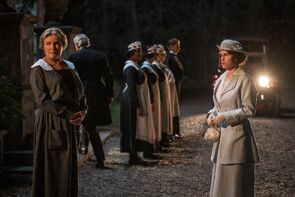 Фото из сериала Цветы на чердаке: Начало (2022)