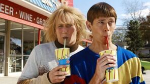 Фото из фильма Тупой и еще тупее тупого: Когда Гарри встретил Ллойда (2003)